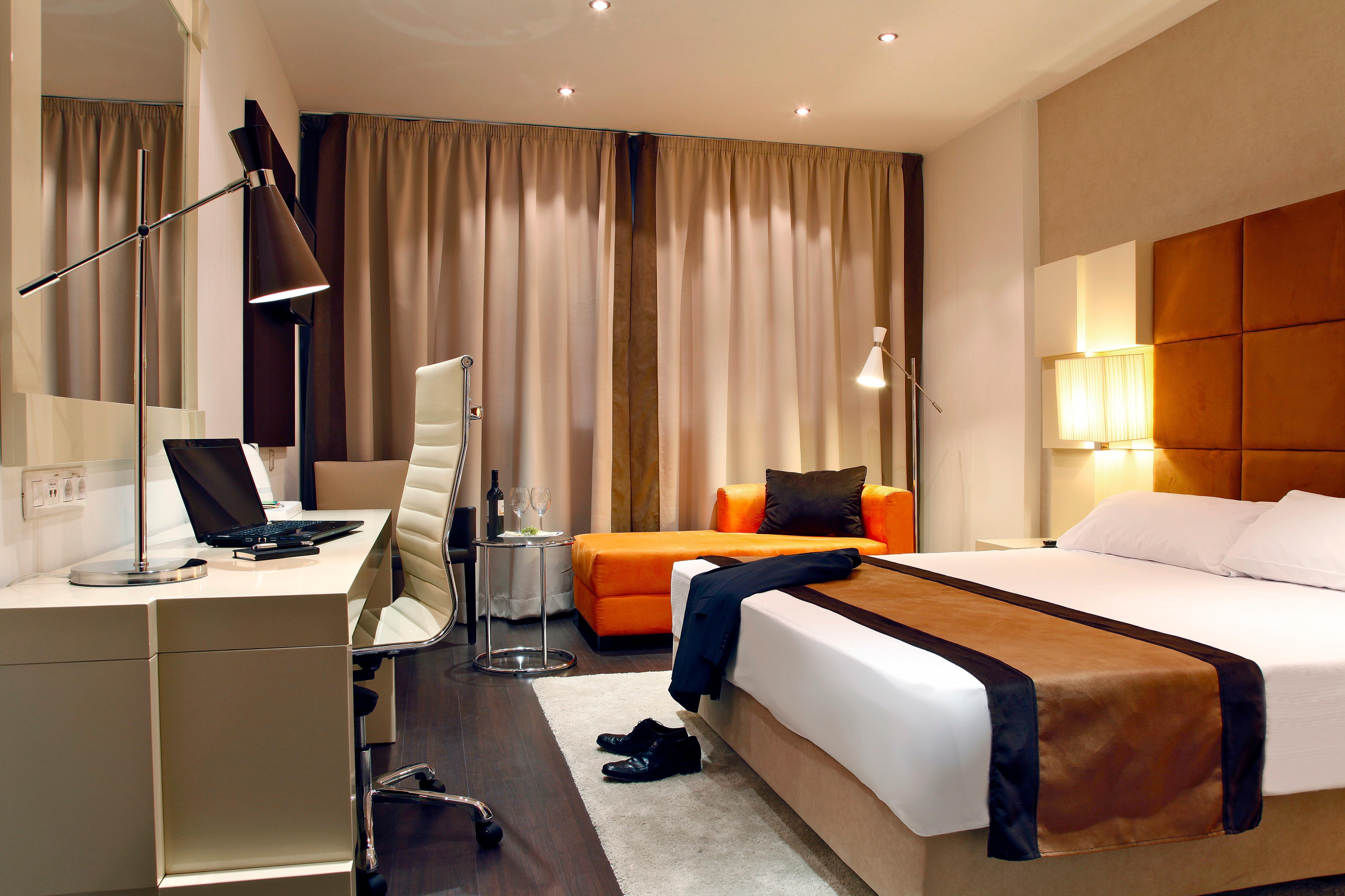 Holiday Inn Madrid - Las Tablas By Ihg Exterior photo