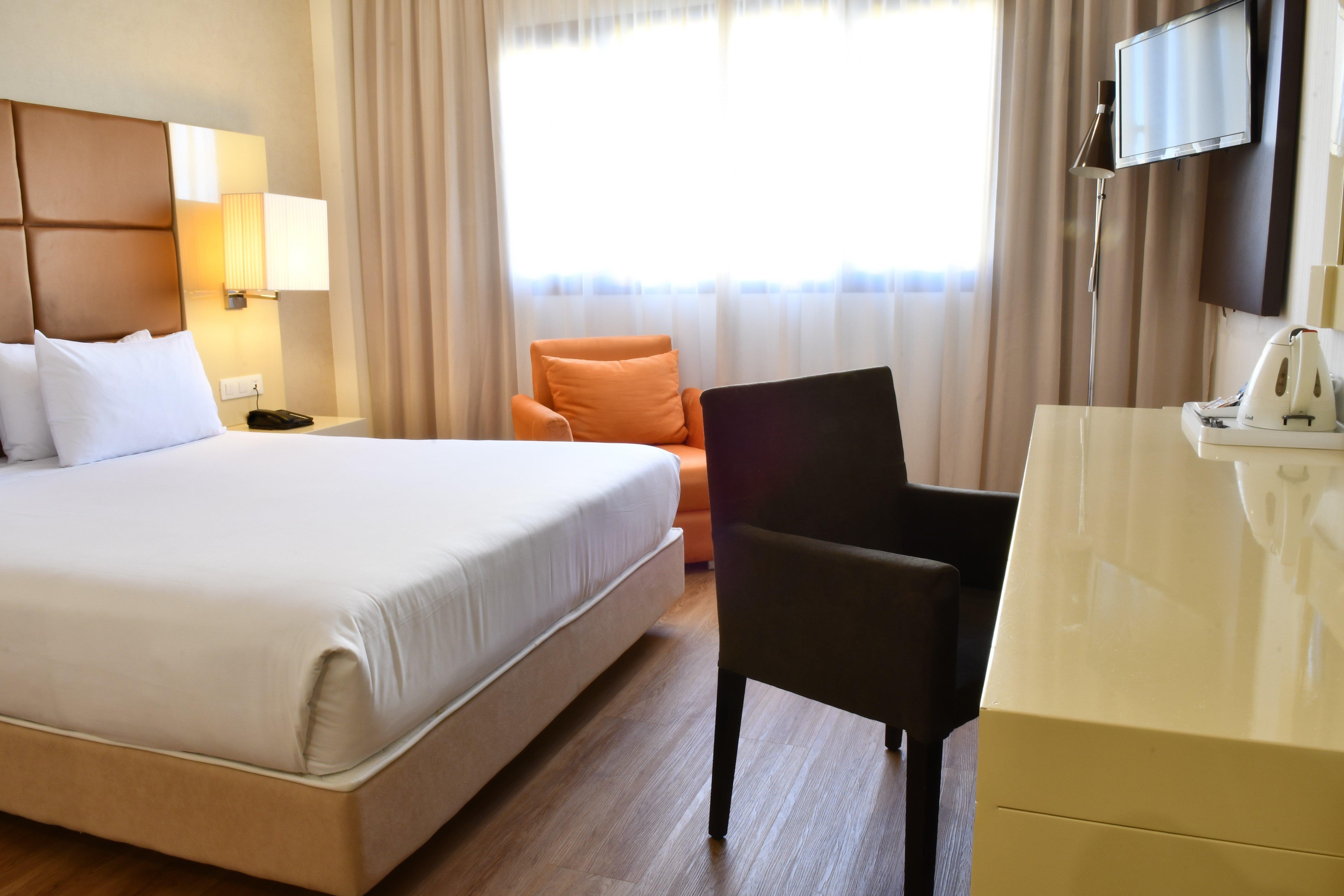 Holiday Inn Madrid - Las Tablas By Ihg Exterior photo