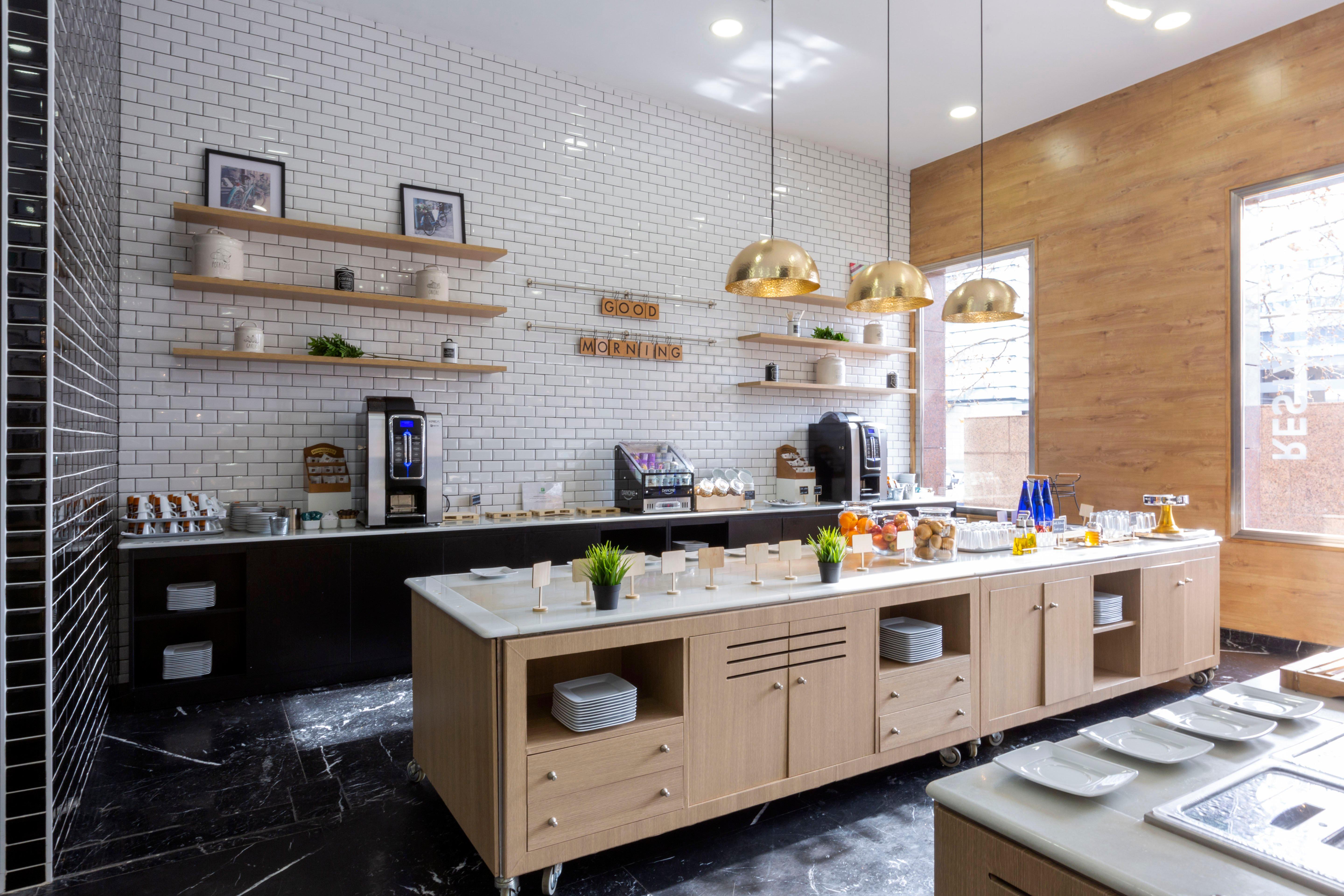 Holiday Inn Madrid - Las Tablas By Ihg Exterior photo