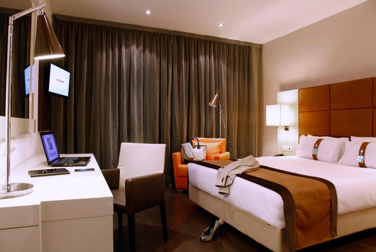 Holiday Inn Madrid - Las Tablas By Ihg Exterior photo
